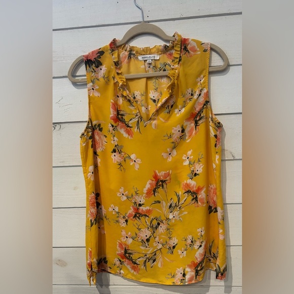 Rose & Olive Yellow Sleeveless Blouse with Floral Design - Picture 13 of 13